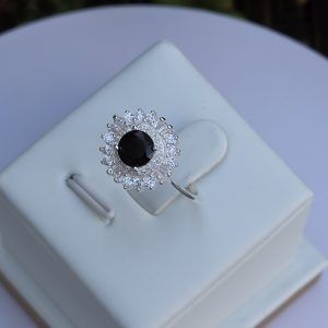 Anillo Flor Circones Onix